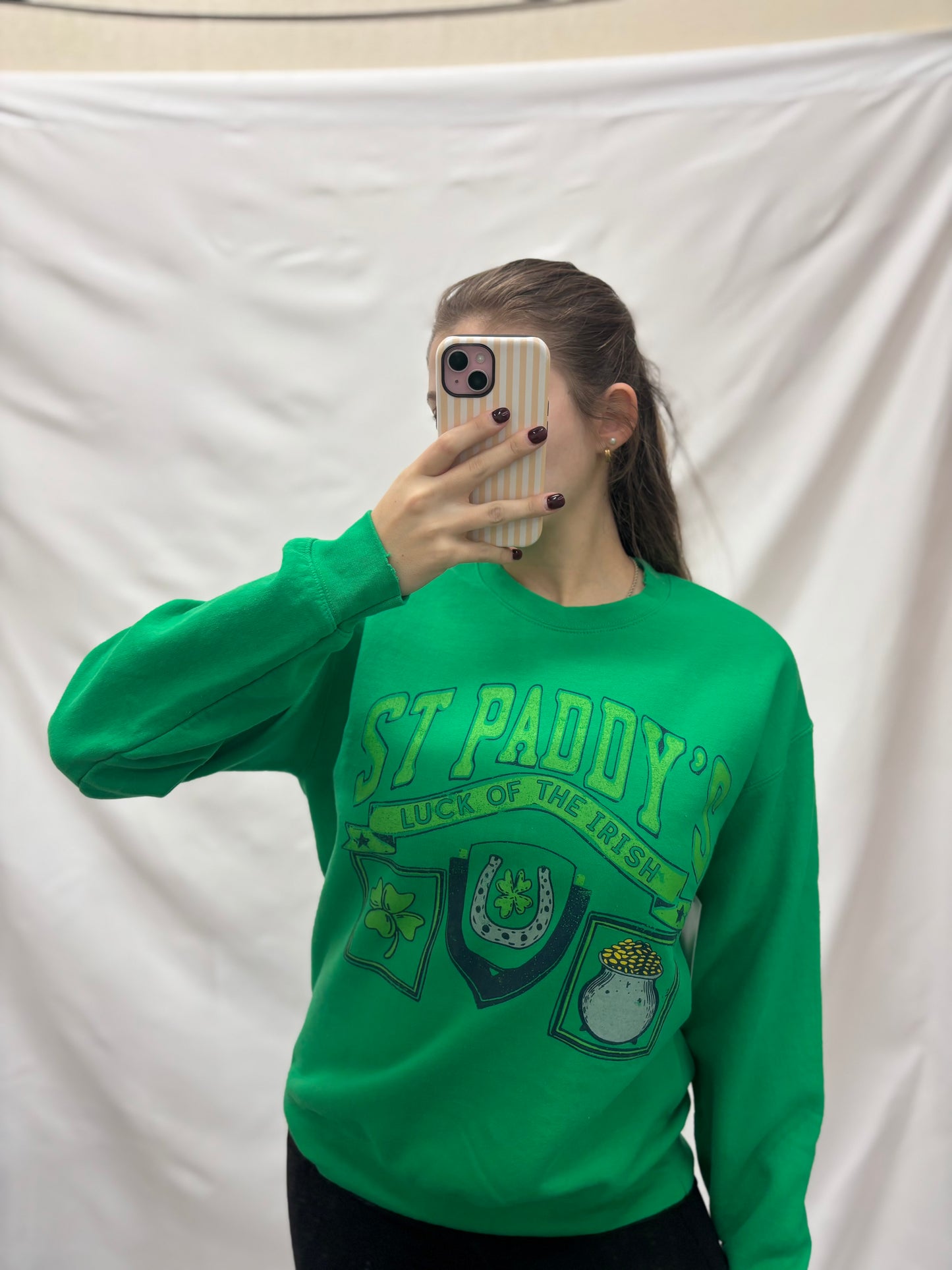 ST. PADDY’S Crewneck
