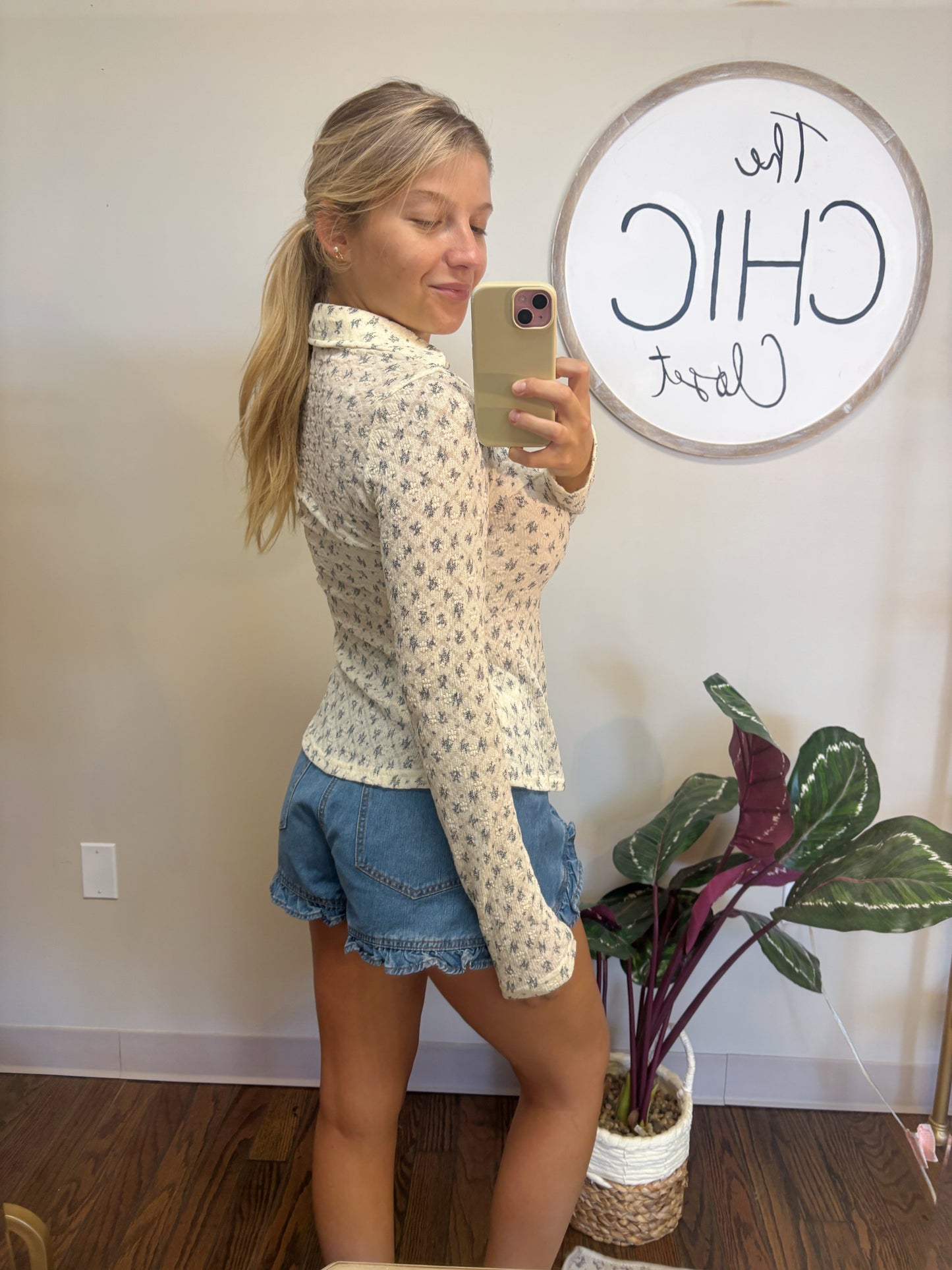 Porcelain Button Top